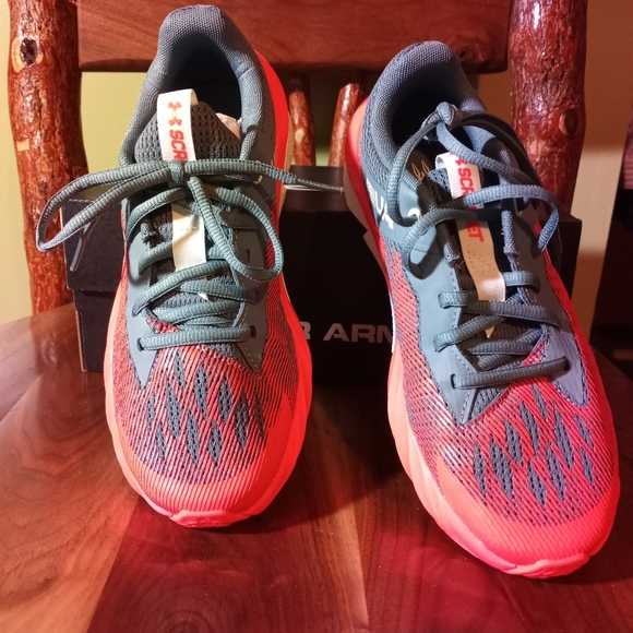 NWT Under Armour Charged Screamjet 3 - Picture 8 of 8